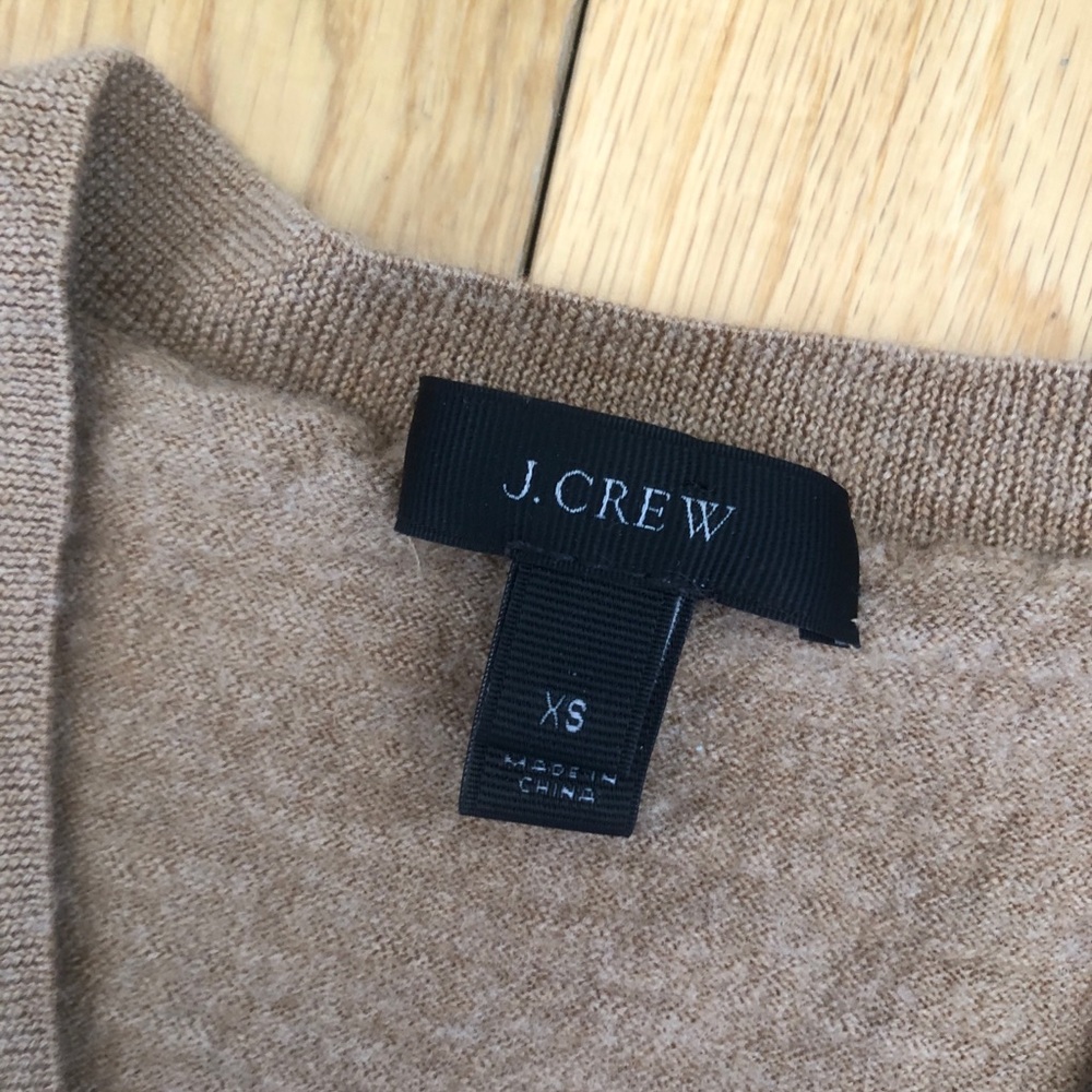 J. Crew V-Neck Wool Cropped Sweater Taupe Size XS - Picture 6 of 8